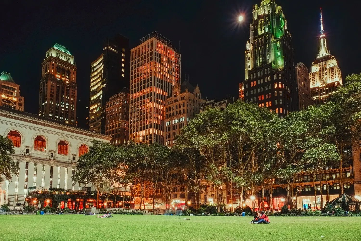 Bryant Park Night View - Image by Alessio Catelli