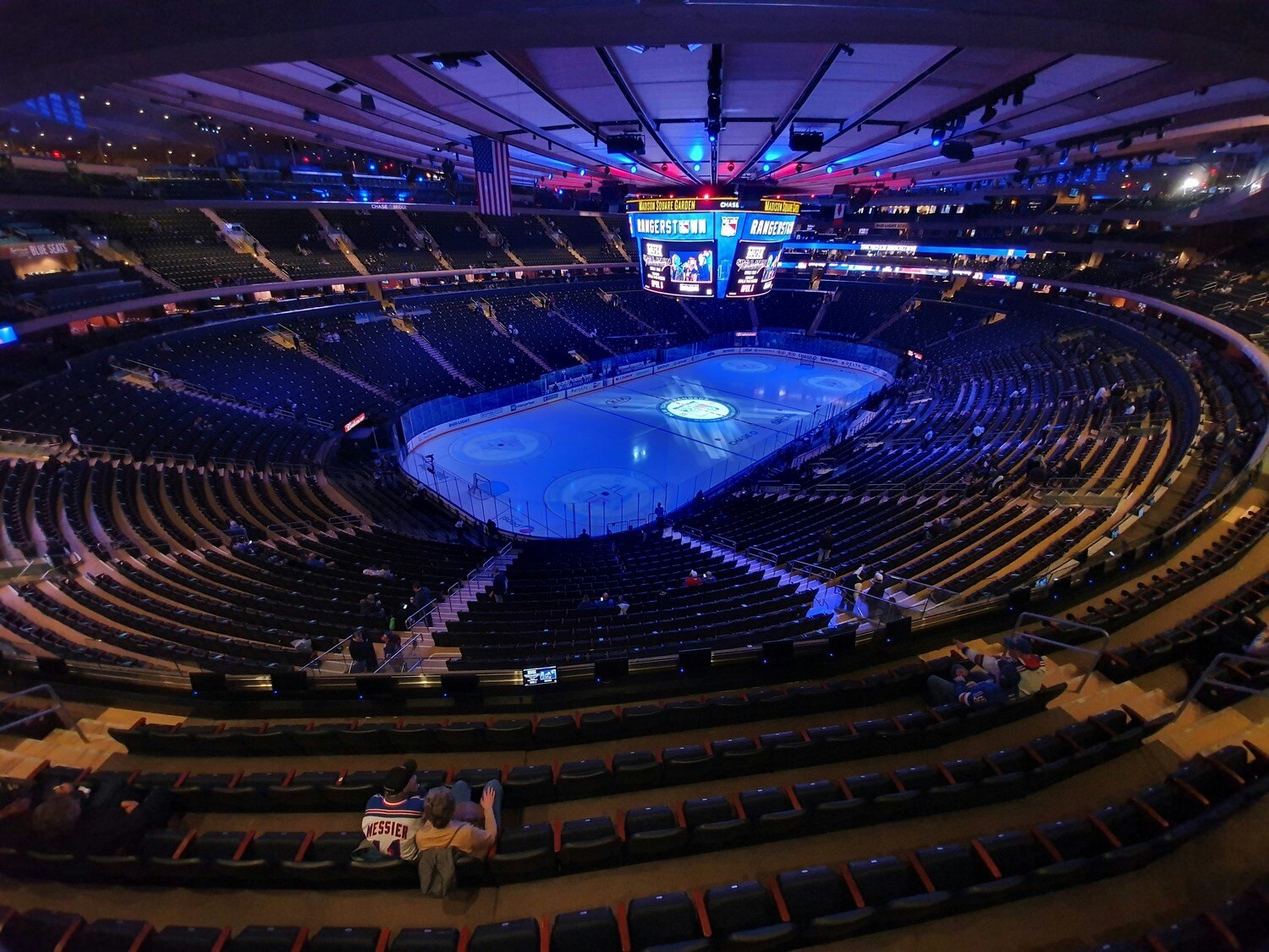 Madison Square Garden | Unsplash Credit Pedro Bariak